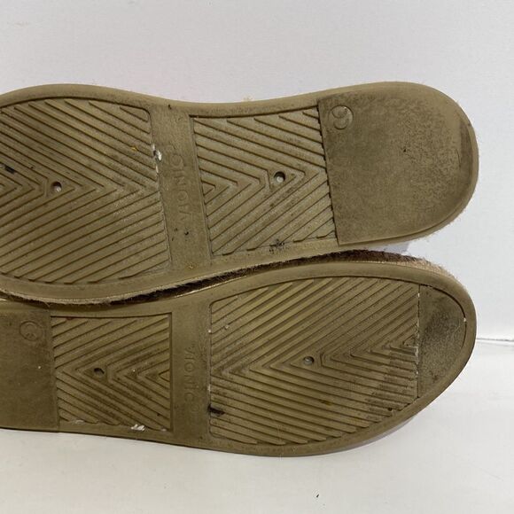 Women’s Vionic Beach slip on shoes size 7 - Picture 6 of 9